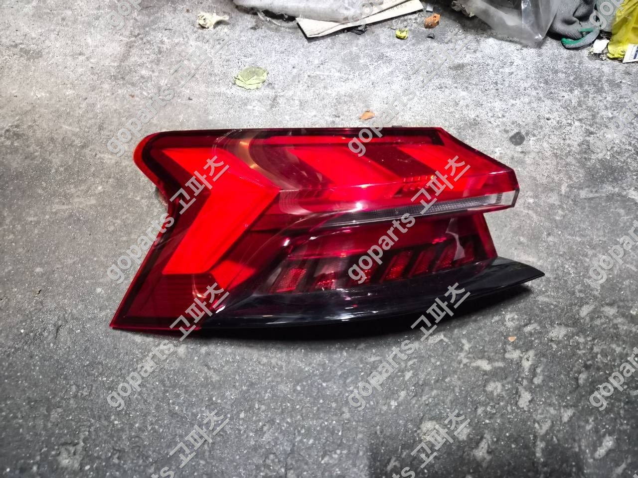 아우디 e tron Gt 운전석 테일램프 4j3945091 상세사진 4