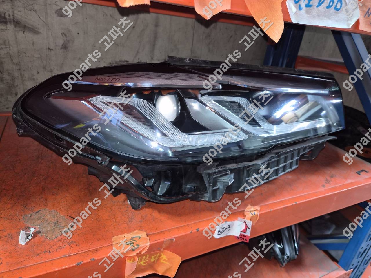 BMW 5시리즈 G30 조수석 LED 헤드라이트 9850582-06 상세사진 2