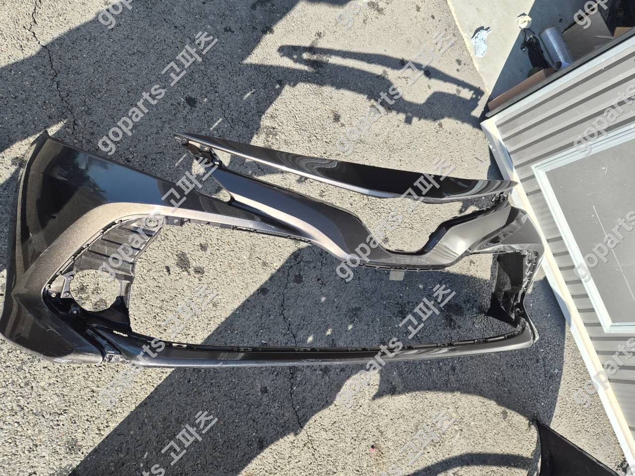 도요타 캠리 전범퍼 교체 후기: 완벽한 수리를 위한 선택