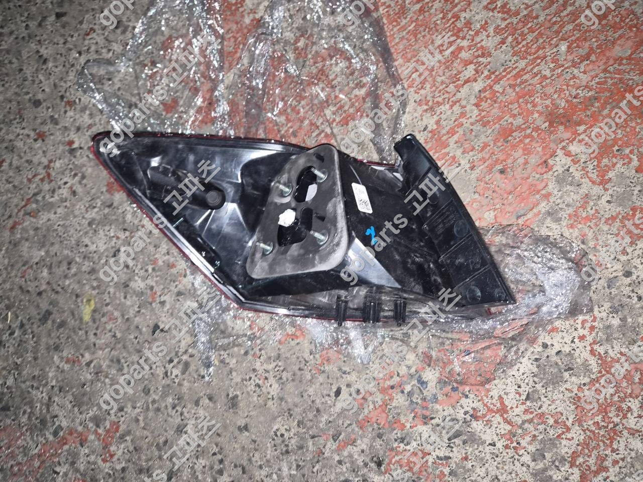 혼다 어코드 9세대 후반기 조수석 리어테일라이트 상세사진 2