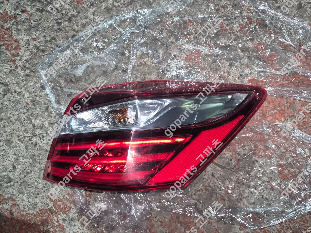 혼다 어코드 9세대 후반기 조수석 리어테일라이트 상세사진 3