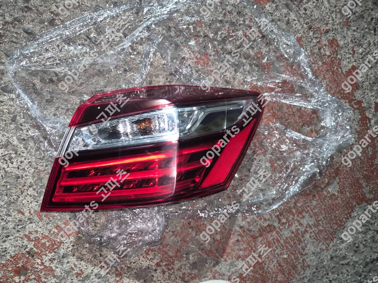 혼다 어코드 리어테일라이트 교체 후기: 완벽한 수리를 위한 선택