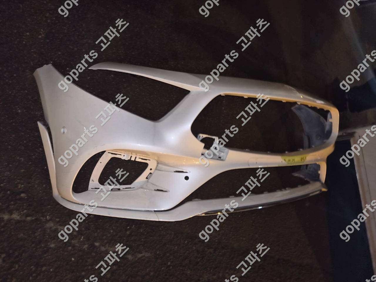 벤츠 CLS클래스 W257 AMG라인 전범퍼 상세사진 3