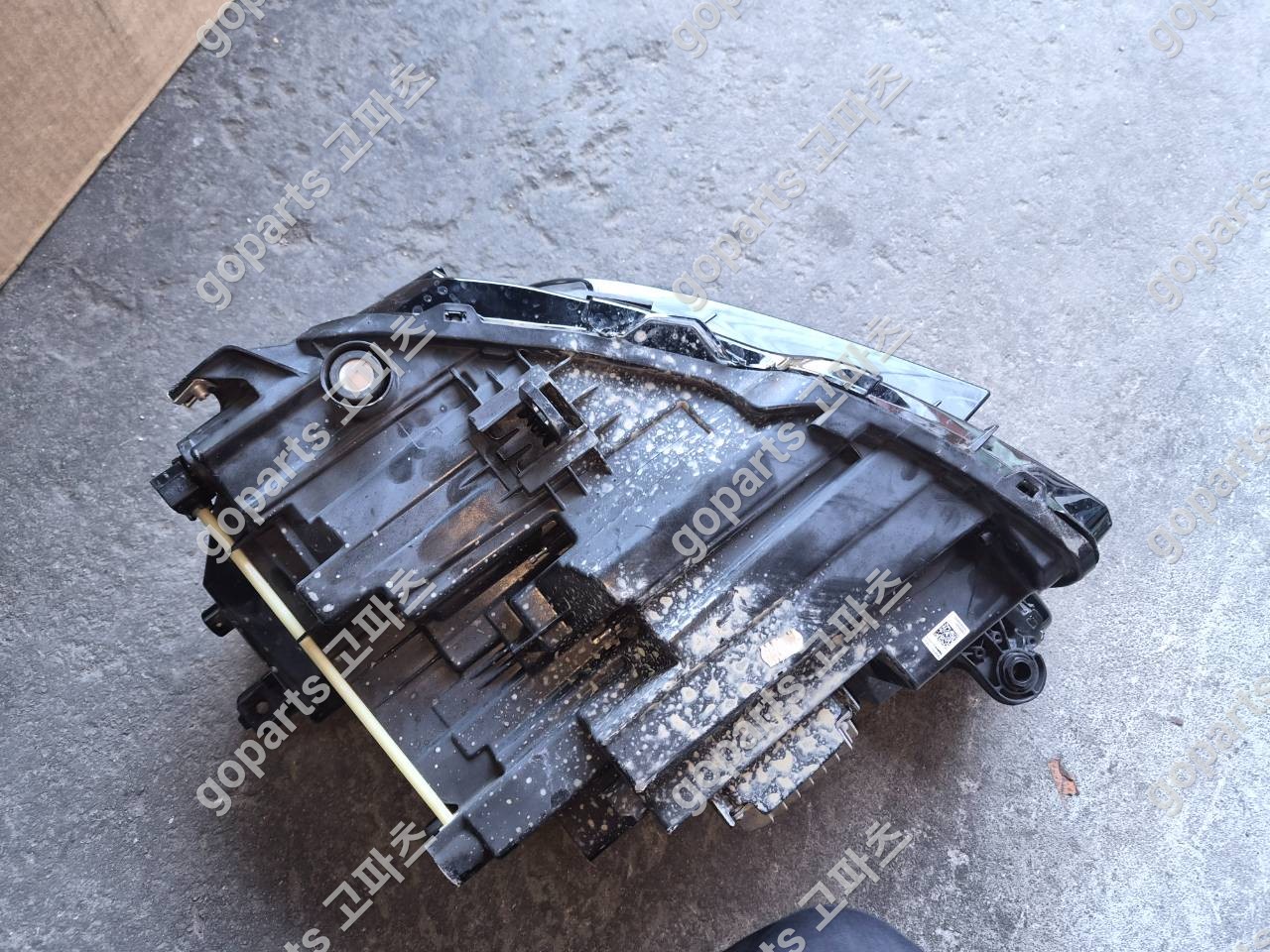 아우디 Q4 이트론 조수석 헤드라이트 89a941036 상세사진 4