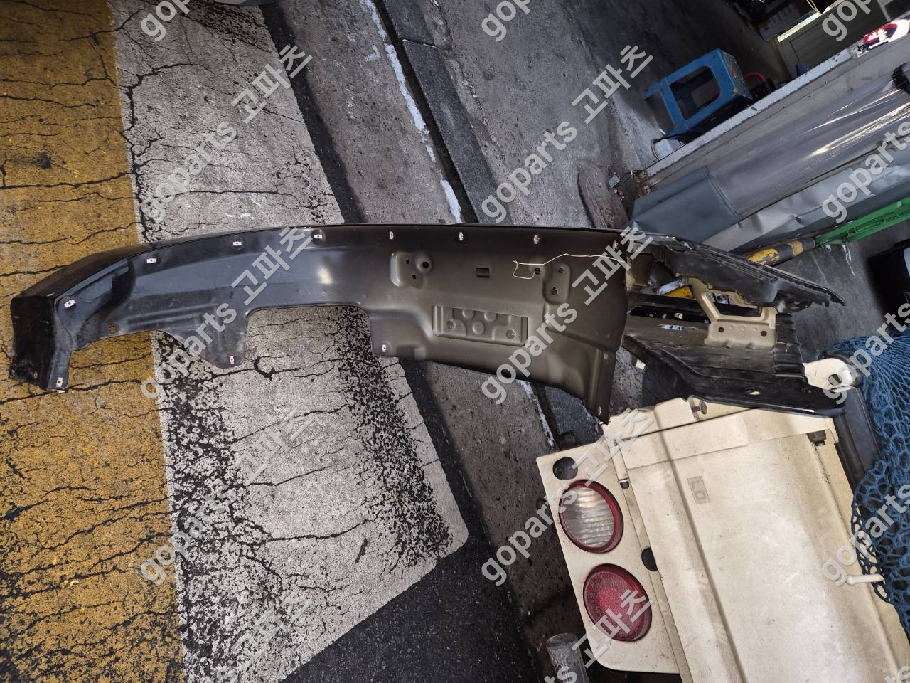 캐딜락 에스컬레이드 조수석 전휀더 상세사진 2