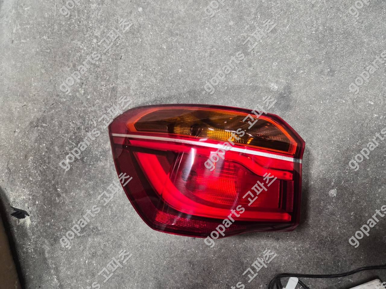 BMW X1 F48 운전석 후미등 교체 수리 후기: 완벽한 부품, 전국 공업사 납품