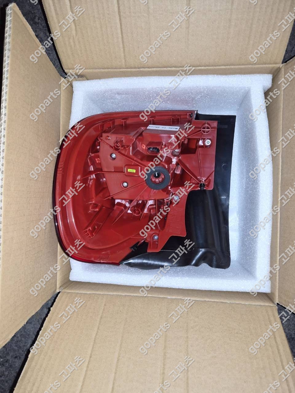 벤츠 GLA W156 운전석 리어브레이크라이트 데루등 상세사진 2