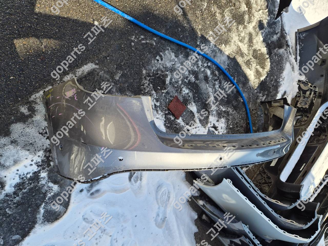 벤츠 GLA W156 후범퍼 (센서 6구 타입) 상세사진 3