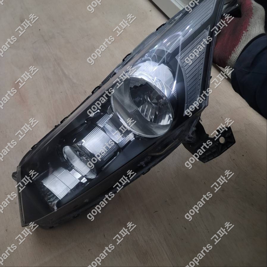 혼다 어코드 8세대 운전석 헤드라이트 교체 후기: 완벽 수리를 위한 선택