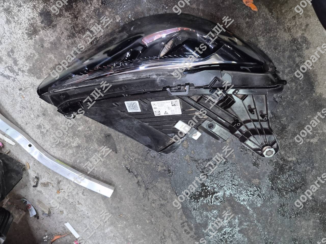 벤츠 W213 E클래스 조수석 멀티빔 헤드라이트 A2139066810 상세사진 4