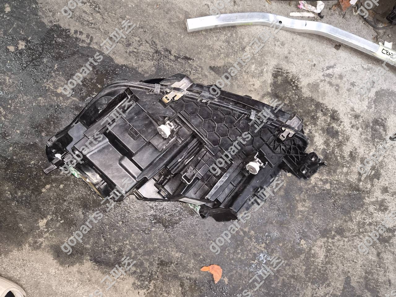 BMW X5 G05 조수석 헤드라이트 레이저 타입 5a27998-01 상세사진 3