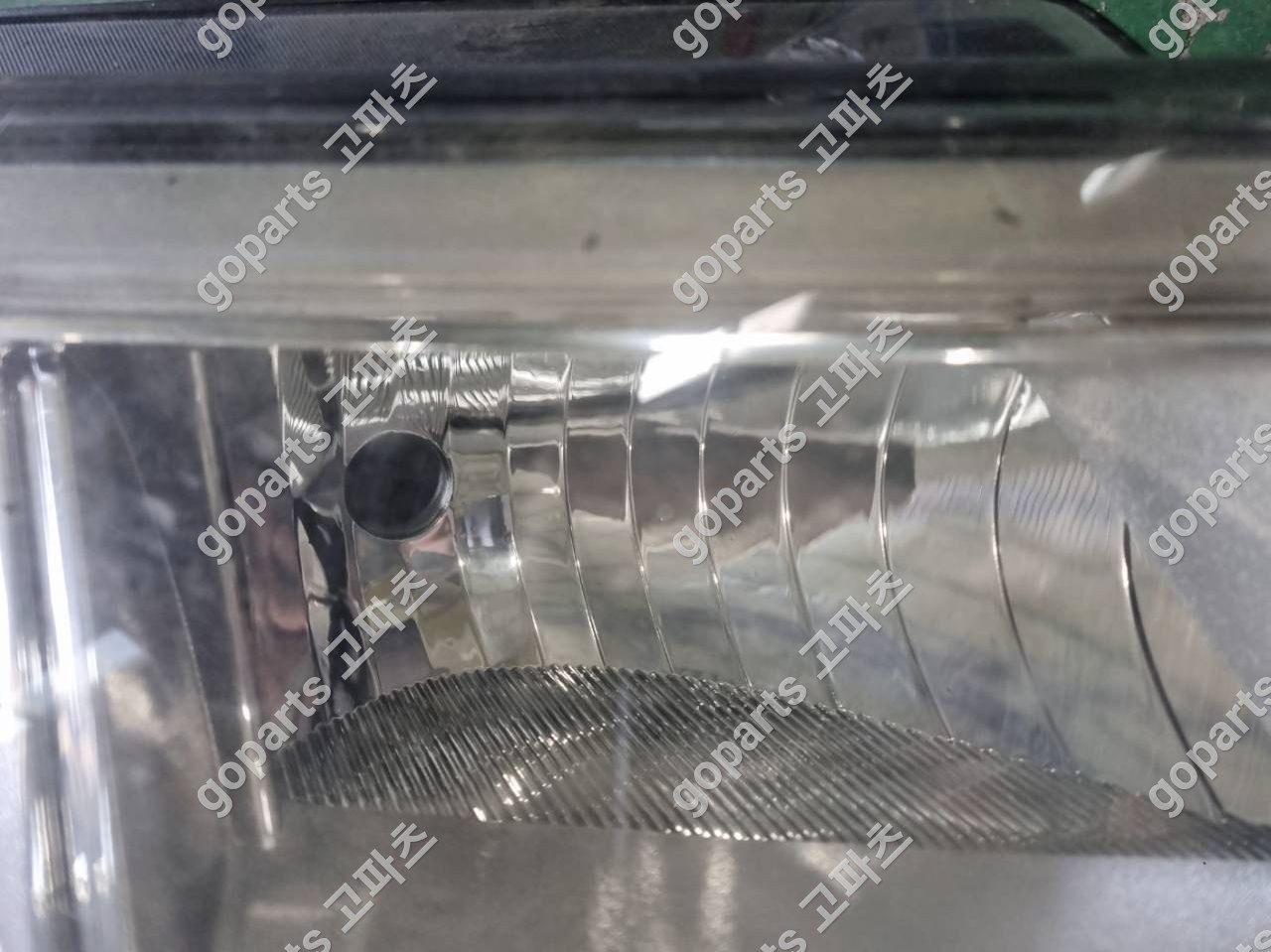 포드 익스플로러 5세대 후기 조수석 헤드라이트 상세사진 2