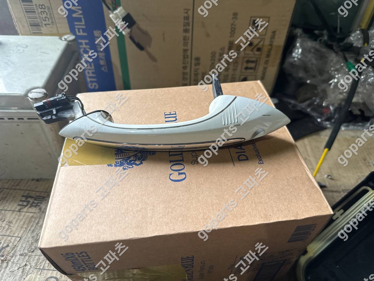 BMW 5, 6, 7시리즈 F01, F10 외캐치손잡이 교체 후기: 꼼꼼한 부품 전문가의 선택