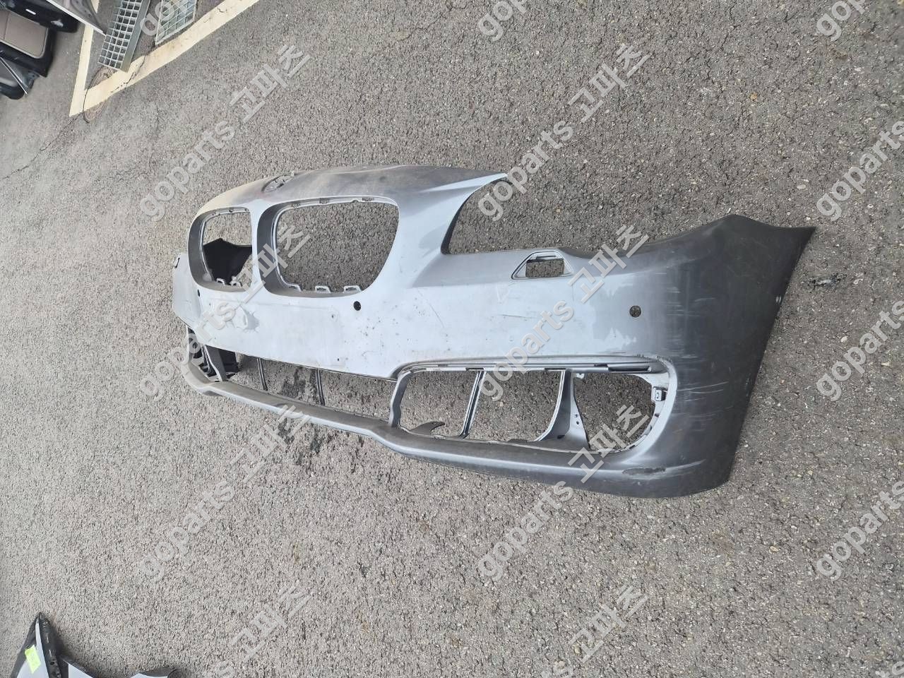 BMW F10 5시리즈 후기형 전범퍼 (서라운드뷰) 상세사진 2