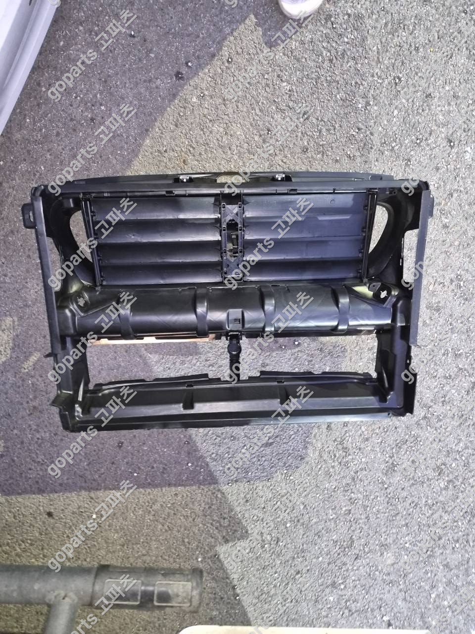 BMW F10 5시리즈 전판넬 (에어덕트 포함) 상세사진 2