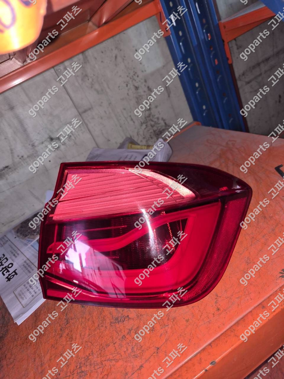 BMW F30 3시리즈 조수석 데루등 교체 납품 후기 – 완벽 수리를 위한 선택!