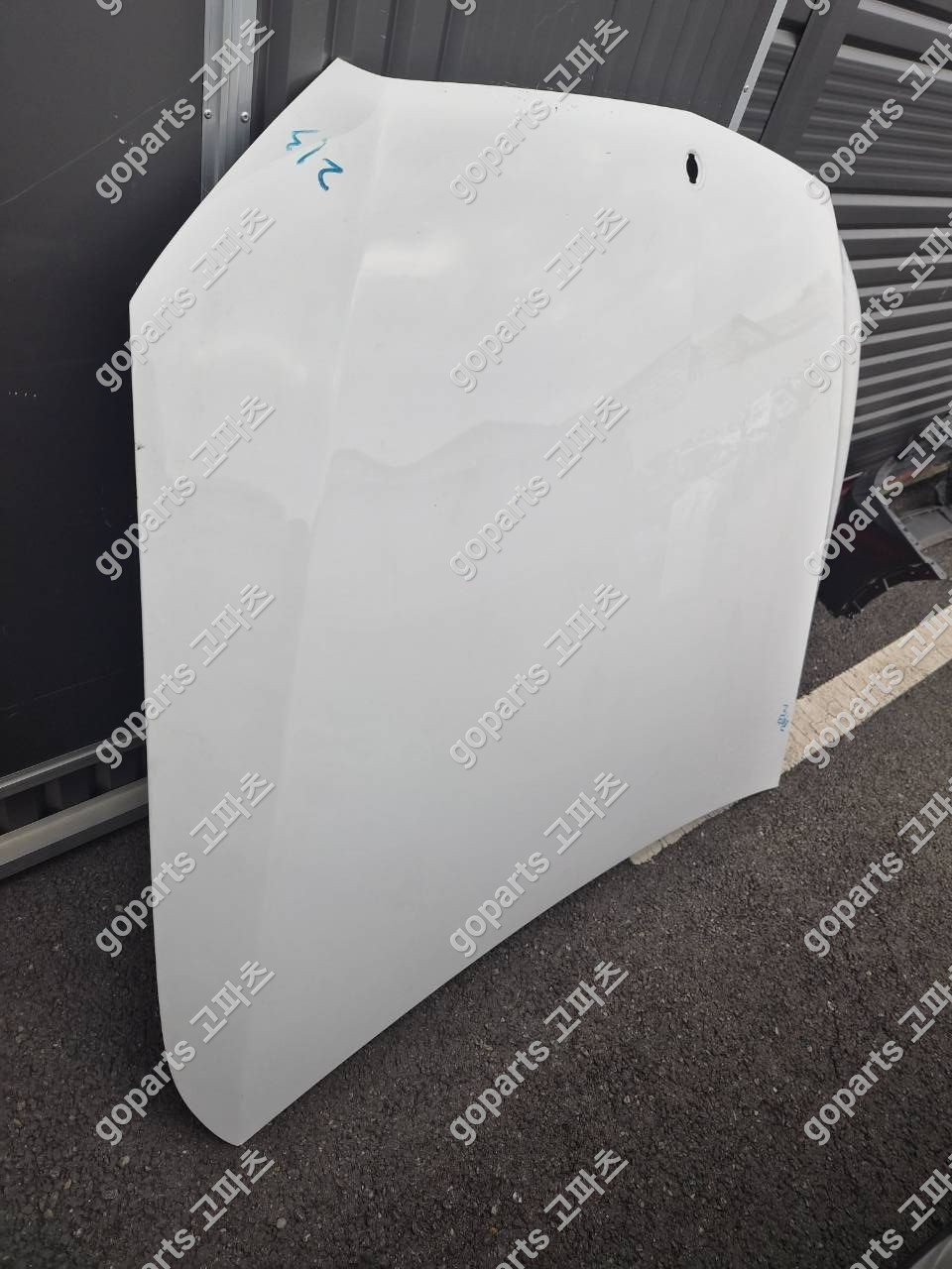 벤츠 E클래스 W213 본넷 상세사진 3