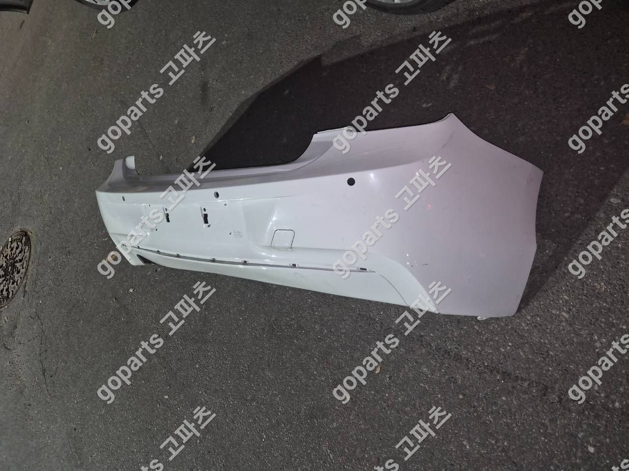 BMW F20 1시리즈 후범퍼 상세사진 3