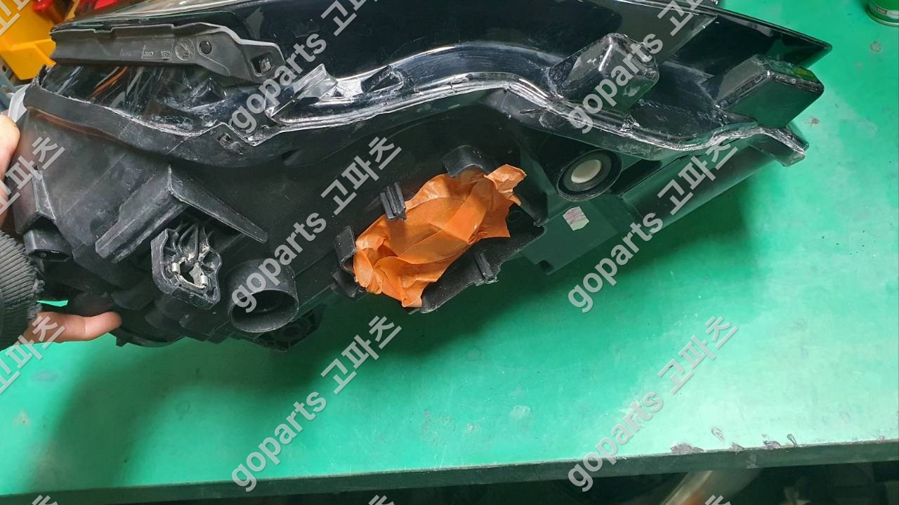 아우디 A3 8V 조수석 헤드라이트 8v0941006e 상세사진 2