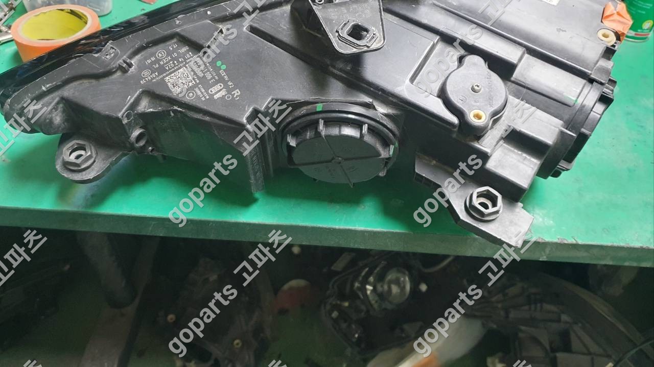 아우디 A3 8V 조수석 헤드라이트 8v0941006e 상세사진 3