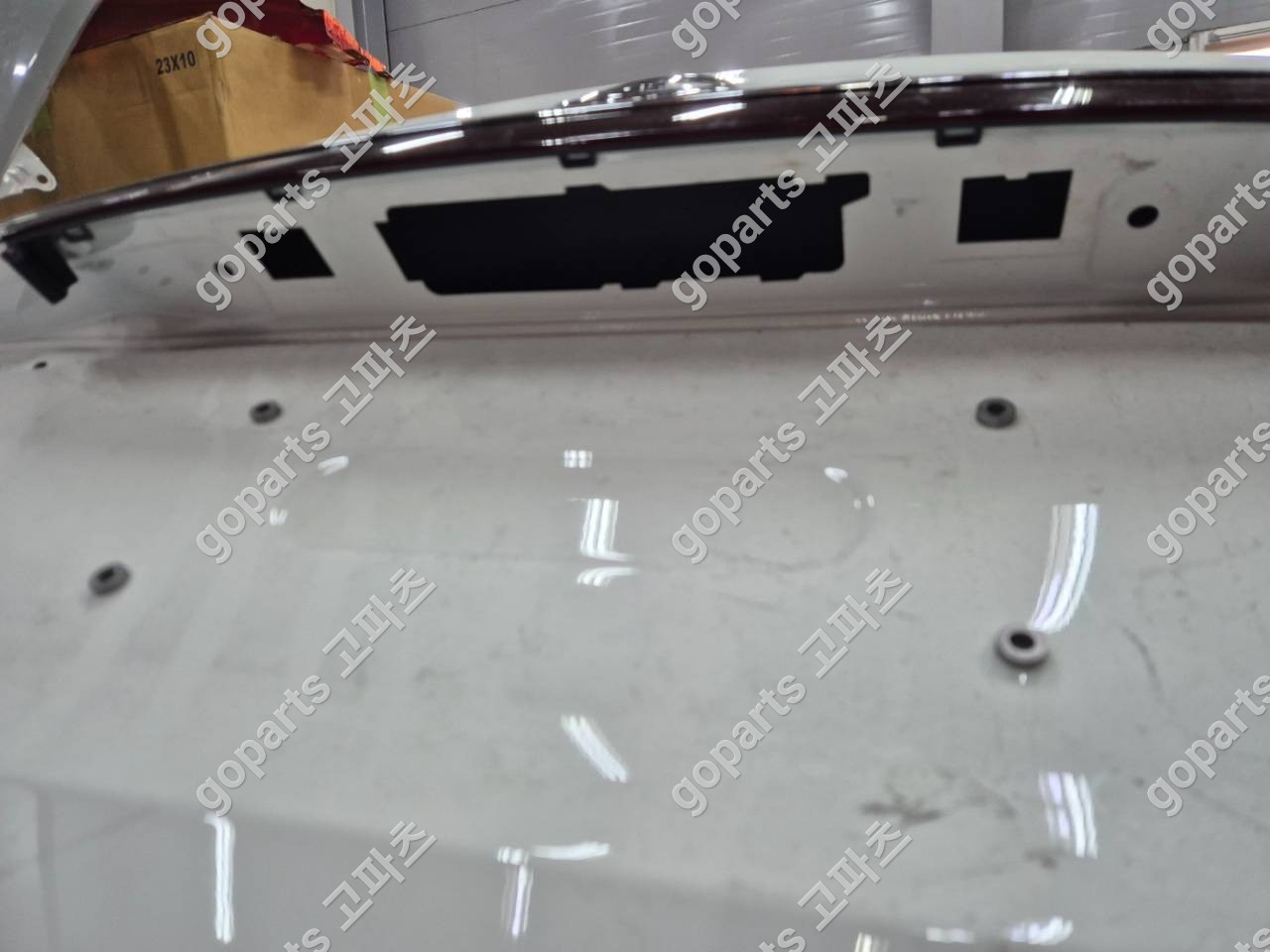 벤츠 W214 E클래스 트렁크 트렁크리드 빽도어 빽도아 테일게이트 상세사진 2