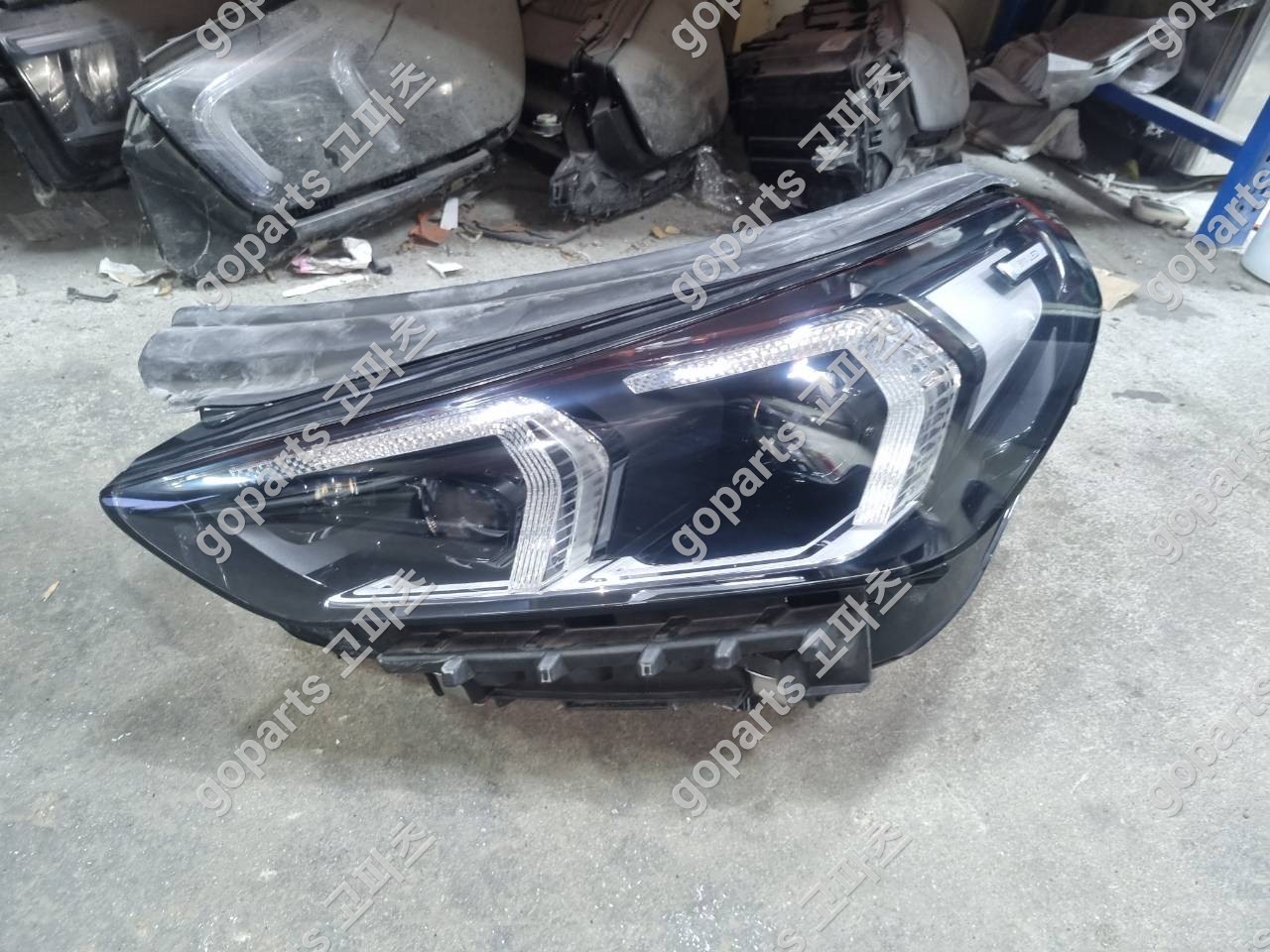 BMW X1 U11 운전석 헤드라이트 중고 교체 후기: 완벽 수리를 위한 선택