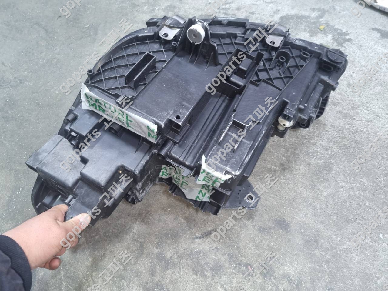 BMW X1 U11 조수석 헤드라이트 5a5bd48-02 상세사진 5