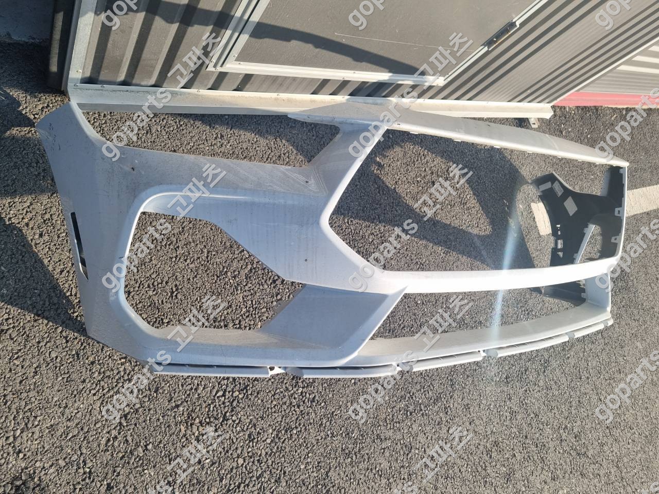 포드 머스탱 전범퍼 중고 교체 후기 – 2024년 최신 모델 완벽 수리!