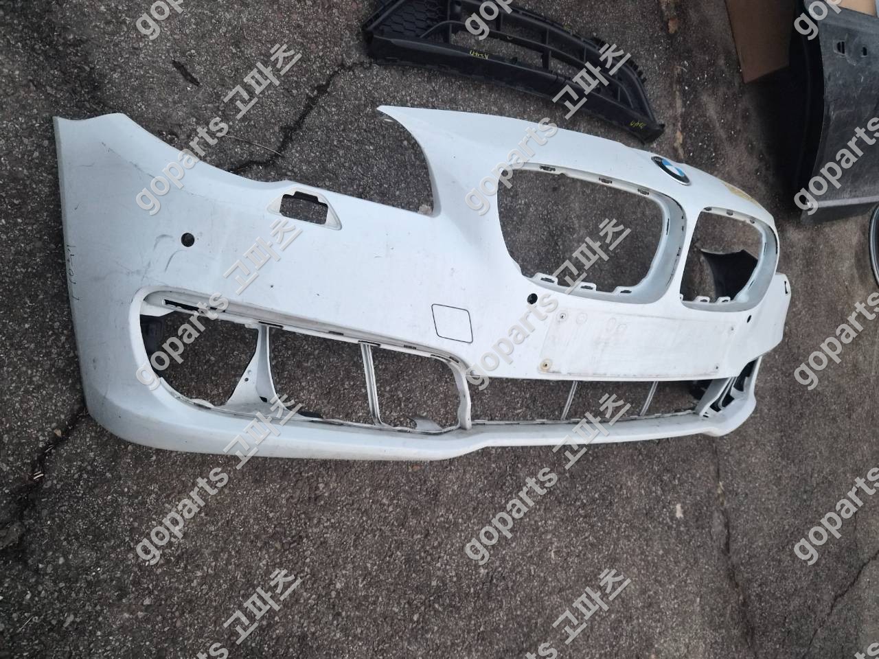 BMW F10 5시리즈 전범퍼 (일반 타입, 카메라/서라운드뷰 없음) 상세사진 2