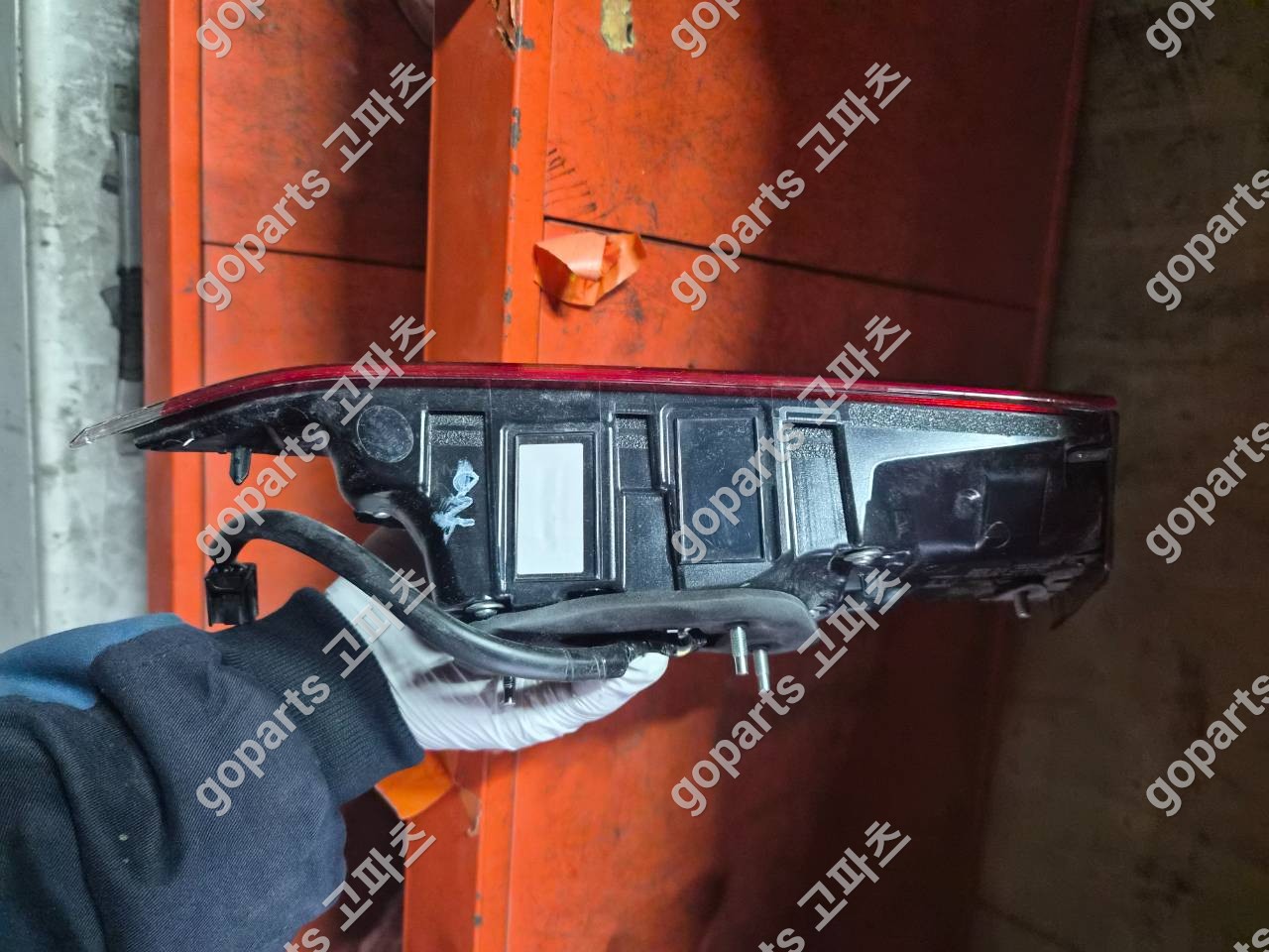 렉서스 ES 7세대 조수석 리어브레이크 램프 상세사진 2