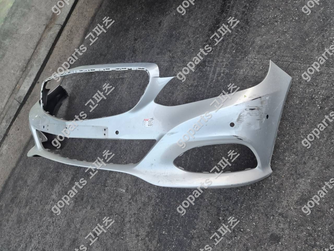 벤츠 W212 E클래스 후기형 아방가르드 전범퍼 상세사진 3