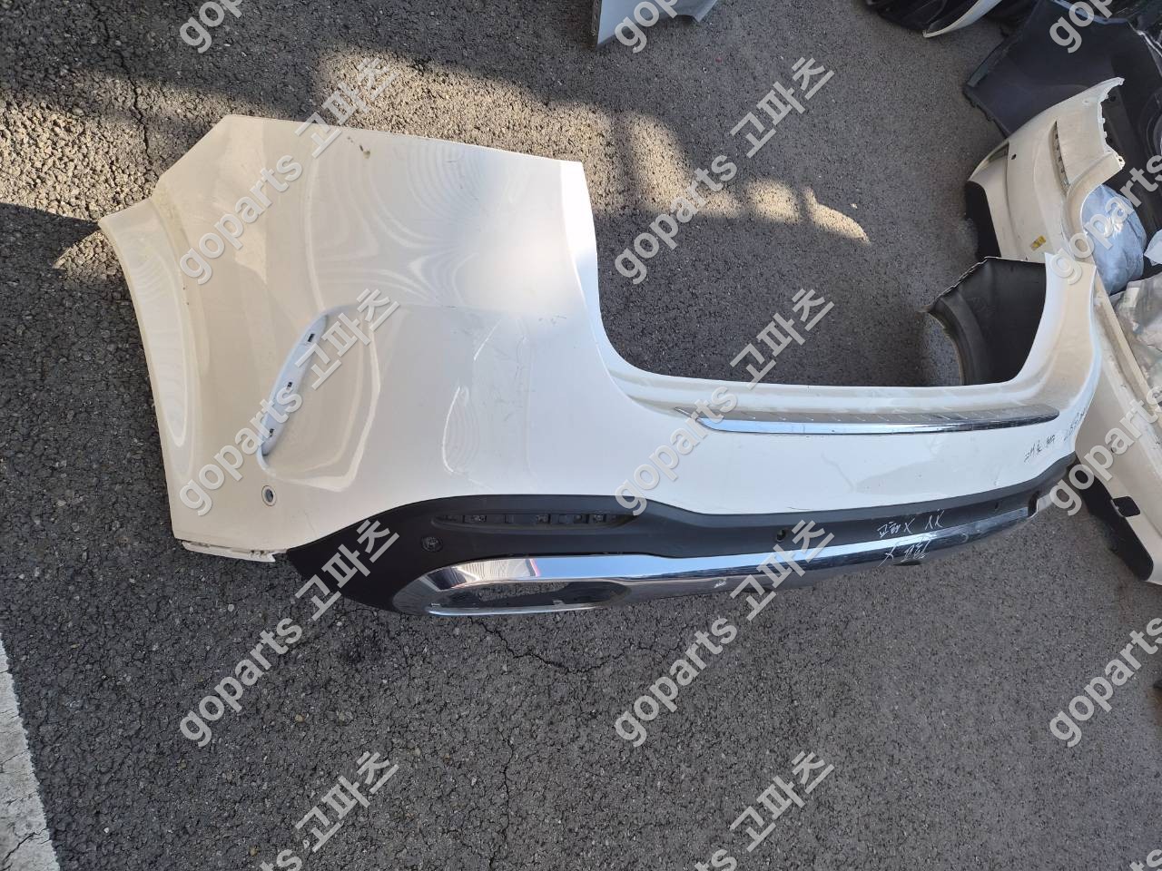 벤츠 GLE W167 뒷범퍼 상세사진 3