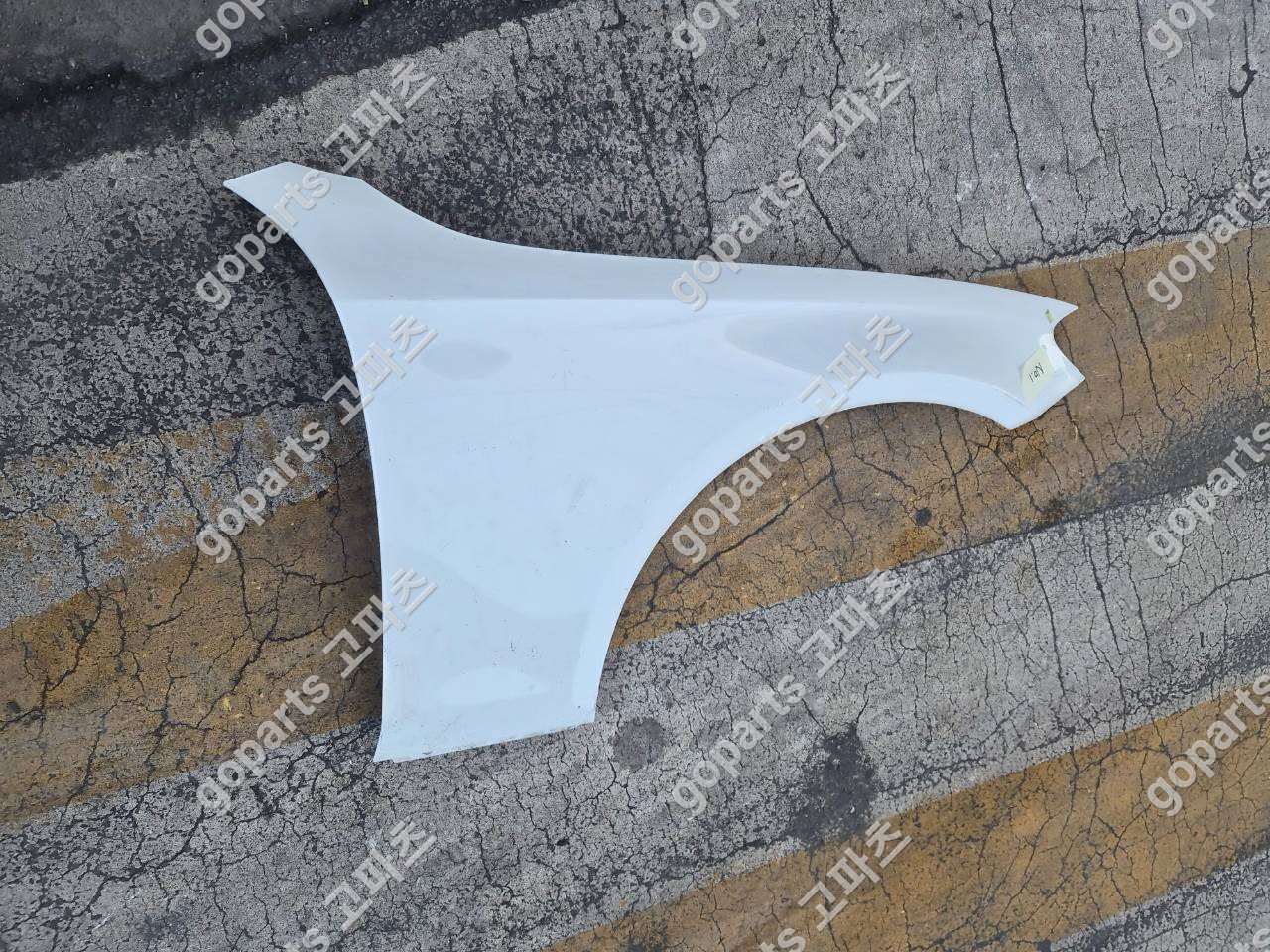 벤츠 E클래스 W213 조수석 전휀더 상세사진 3