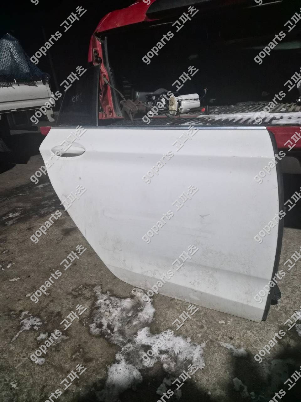 BMW 5GT F07 조수석 뒷문짝 상세사진 2