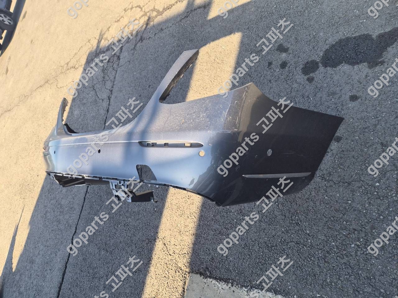 벤츠 E클래스 W213 후범퍼 (일반타입, 사이드크롬, 레이더 브라켓) 상세사진 3