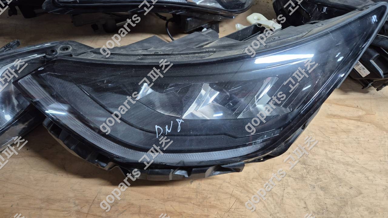 현대 쏘나타 DN8 운전석 헤드라이트 중고 교체 후기: 완벽 수리를 위한 선택!