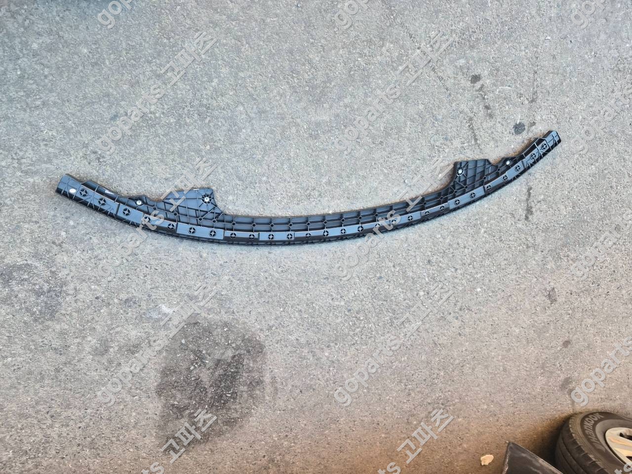 테슬라 모델3 하이랜드 하단레일 상세사진 3