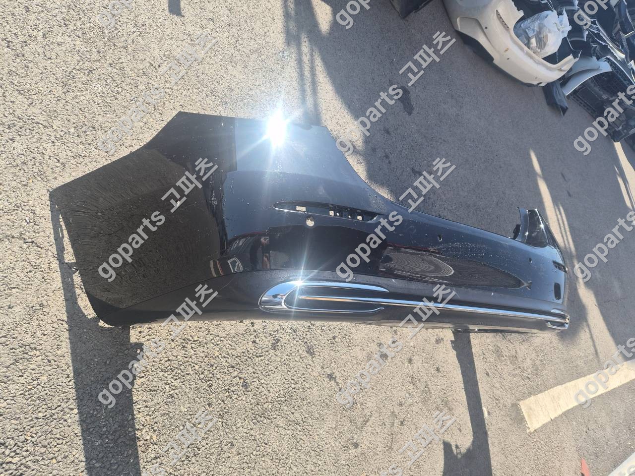 벤츠 E클래스 W214 후범퍼 상세사진 3