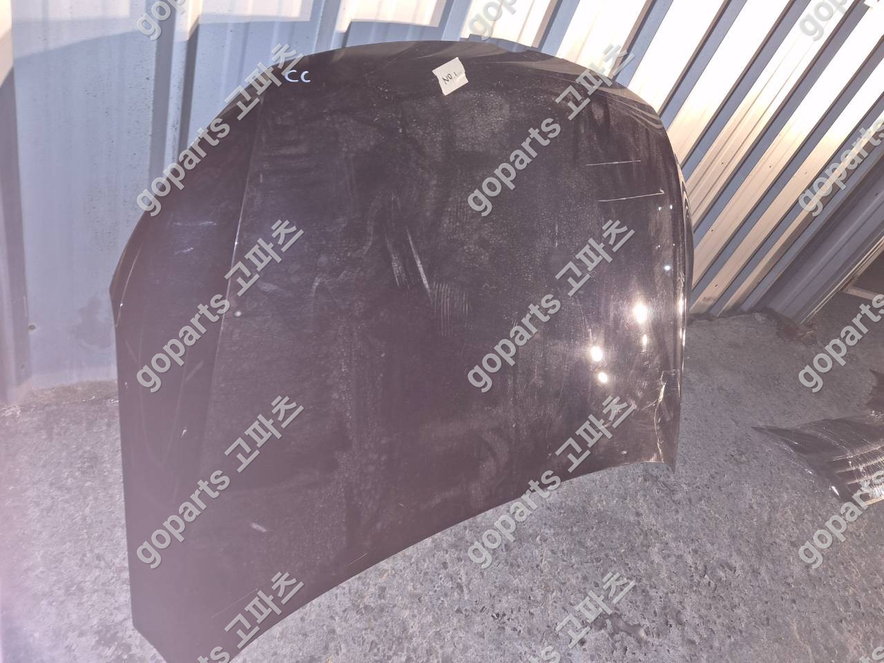 폭스바겐 CC 본넷 상세사진 3