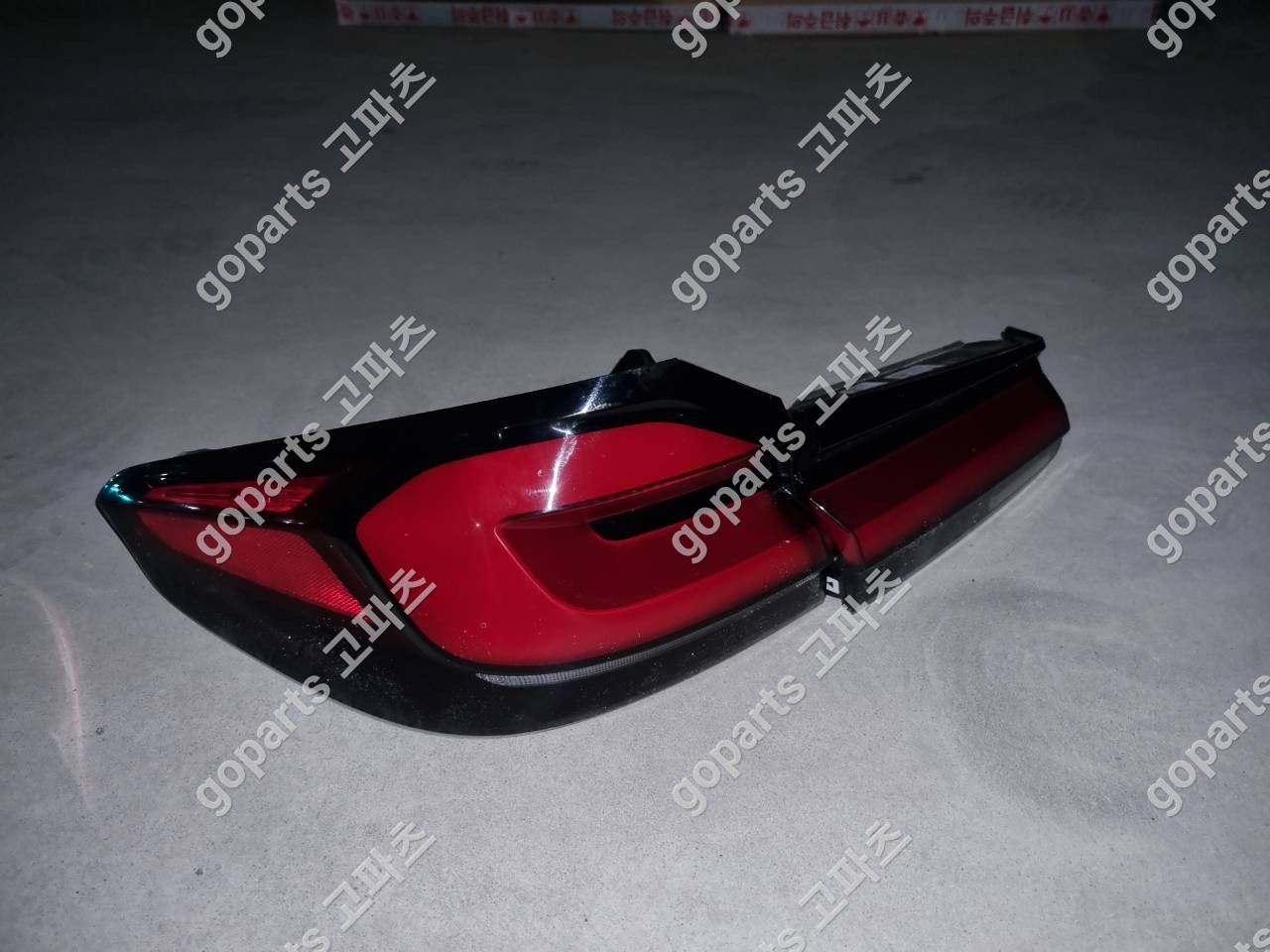 BMW G30 5시리즈 후기형 브레이크등 상세사진 3