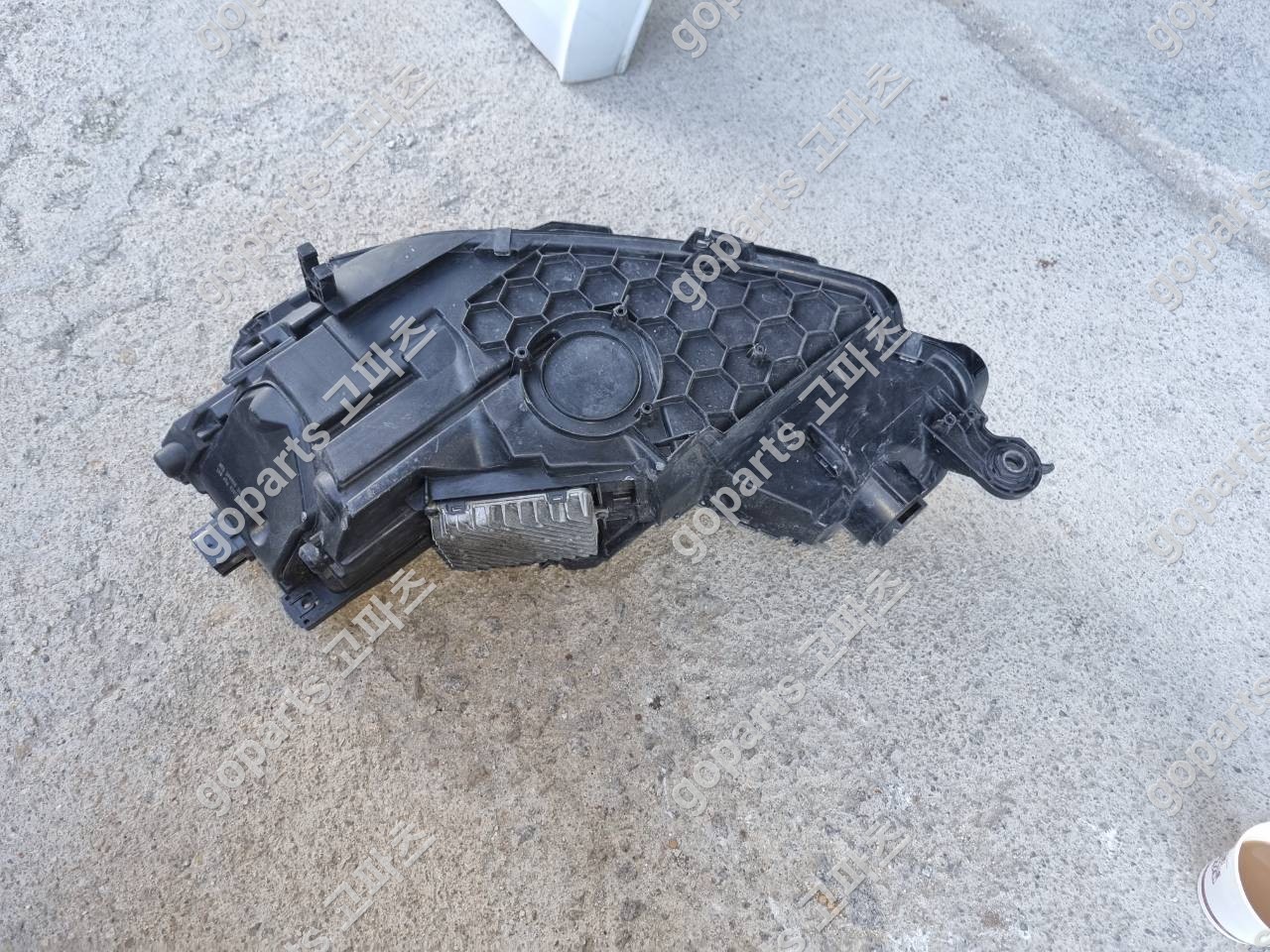 아우디 A5 8W6 조수석 헤드라이트 8W6941040 상세사진 3