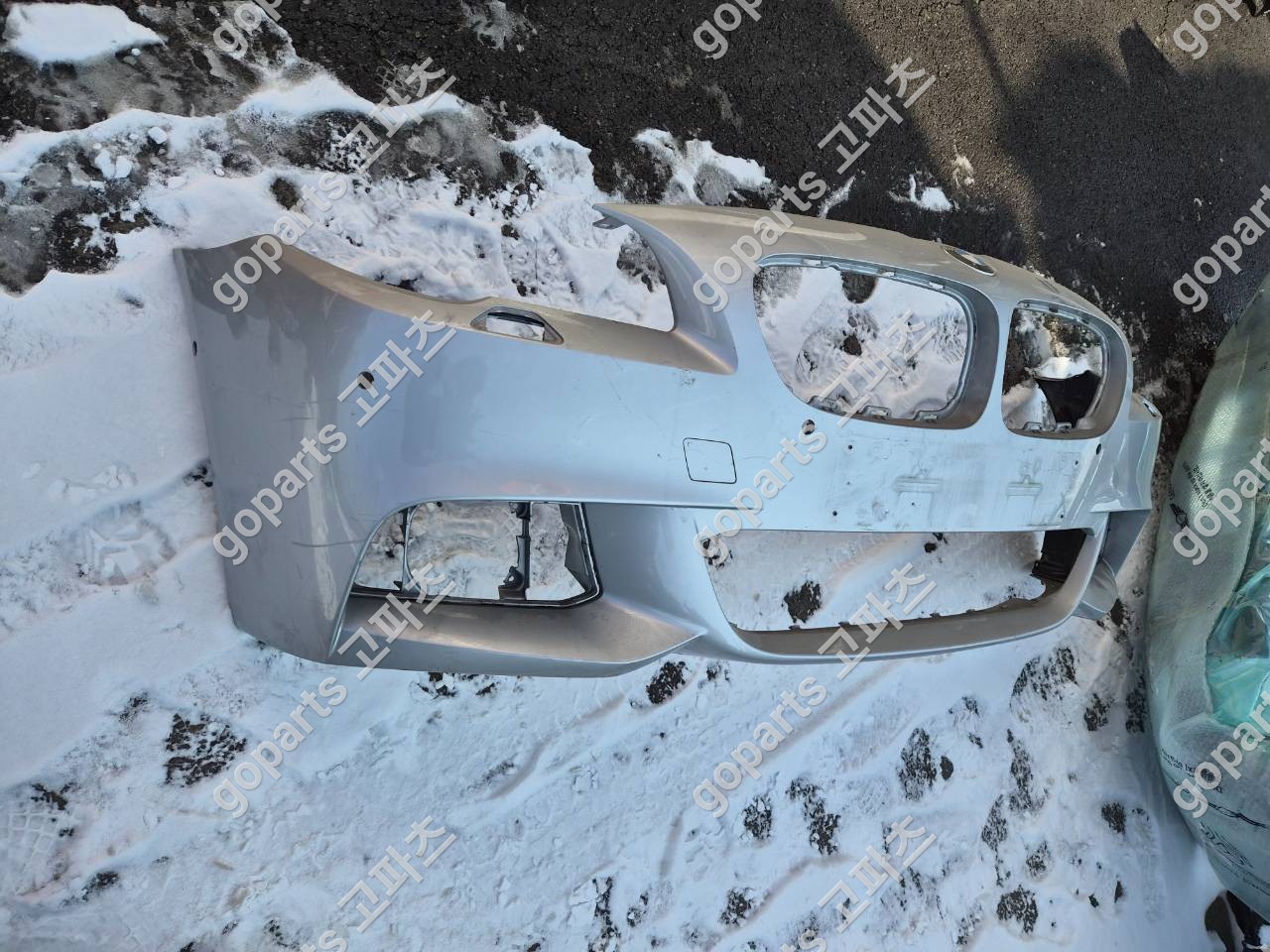 BMW F10 5시리즈 M패키지 전범퍼 중고 부품 상세사진 2