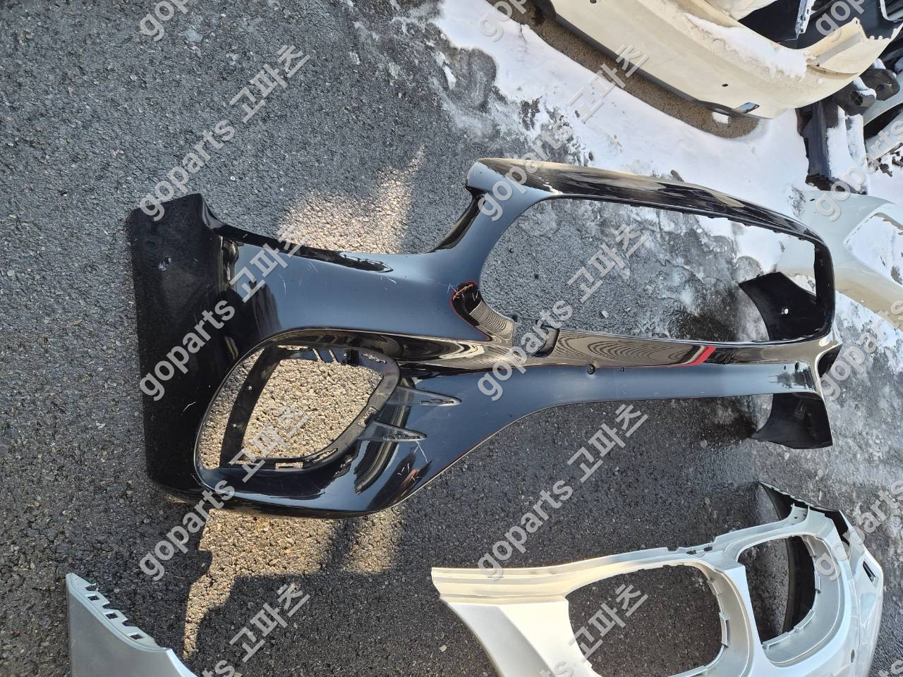 벤츠 W213 E클래스 AMG라인 전범퍼 상세사진 3