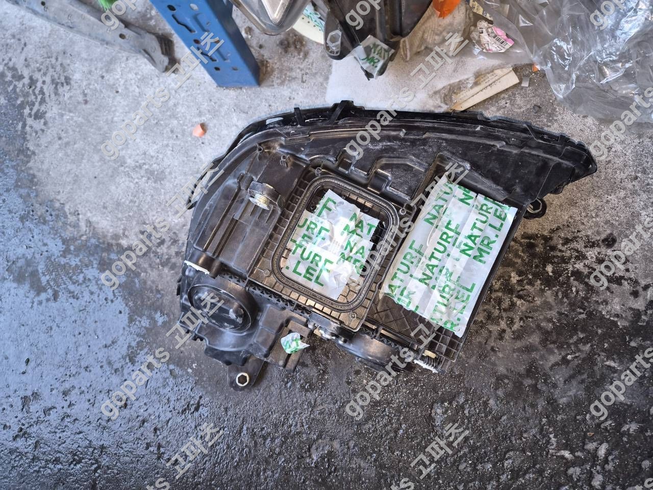 벤츠 W213 E클래스 조수석 멀티빔 헤드라이트 A2139066810 상세사진 3