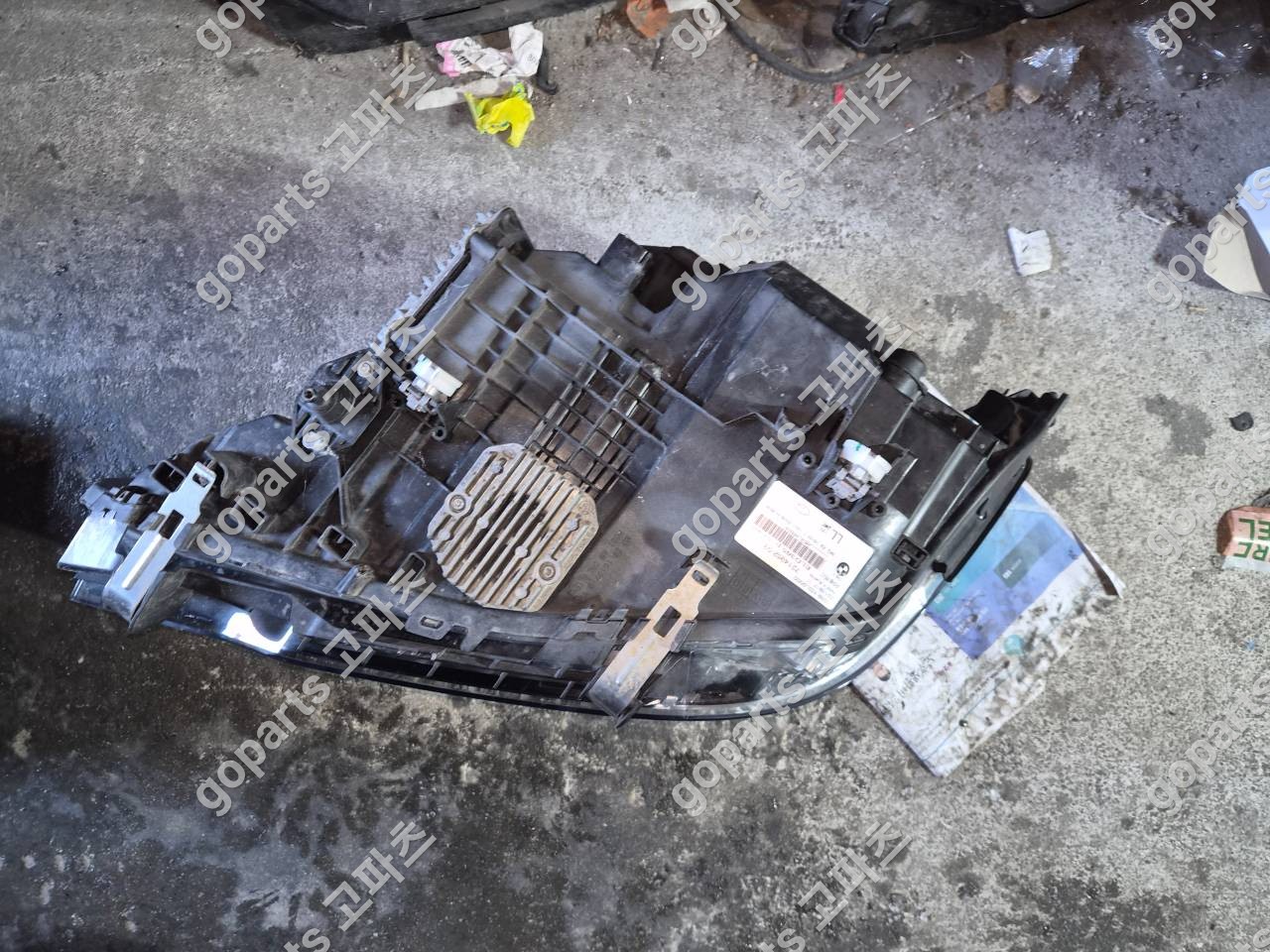 BMW G30 5시리즈 조수석 헤드라이트 7214952-03 상세사진 3