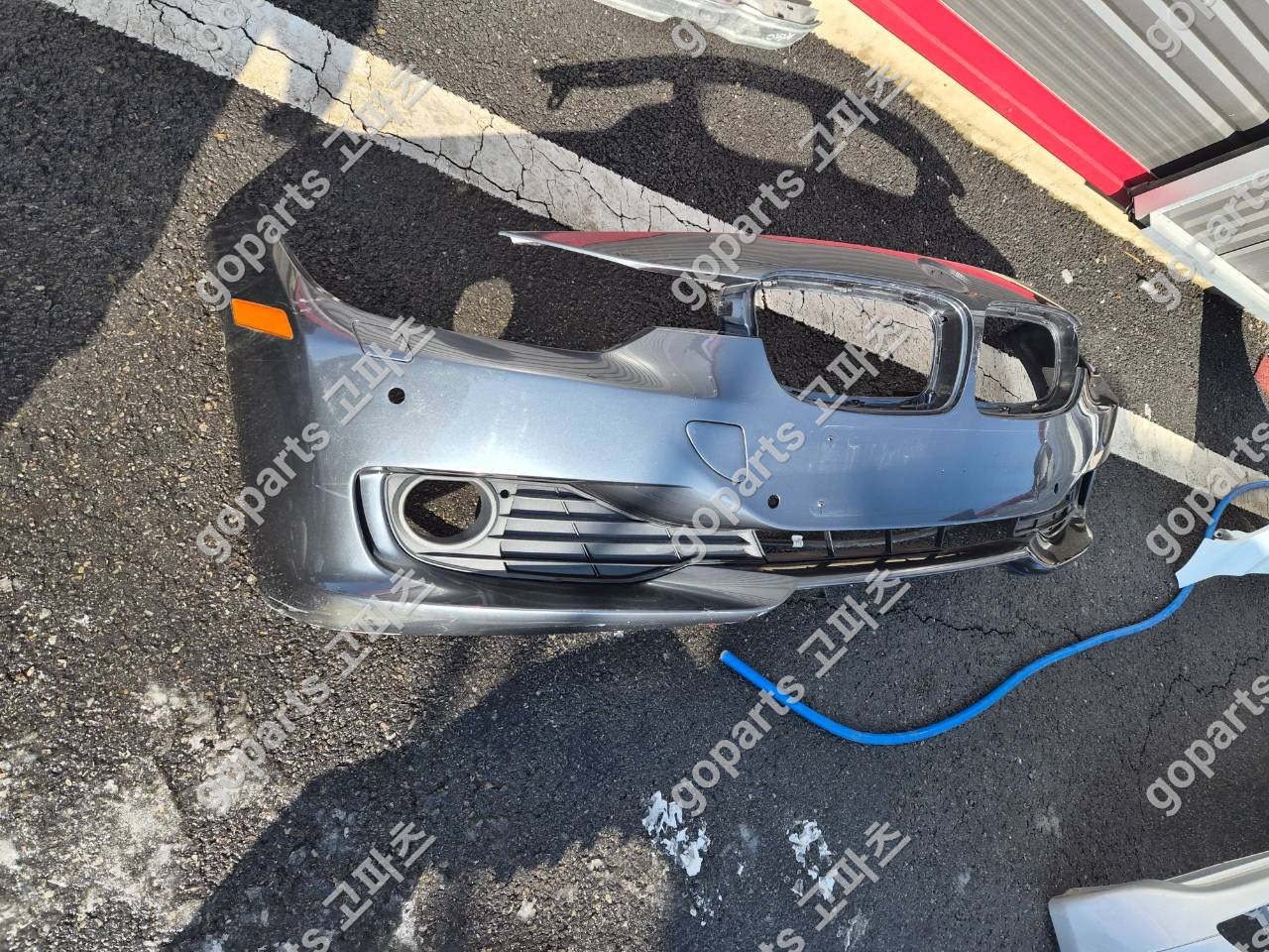 BMW 3시리즈 F30 전기형 전범퍼 상세사진 3