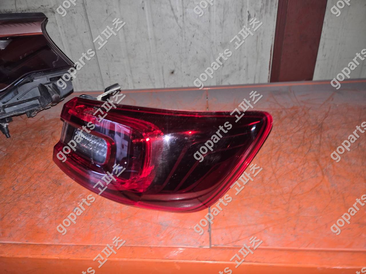 르노삼성 SM6 조수석 후미등 Fr26470212 상세사진 3