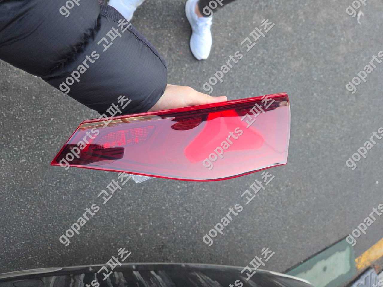 벤츠 E클래스 W214 조수석 트렁크등 교체 수리 납품 후기 – 고파츠