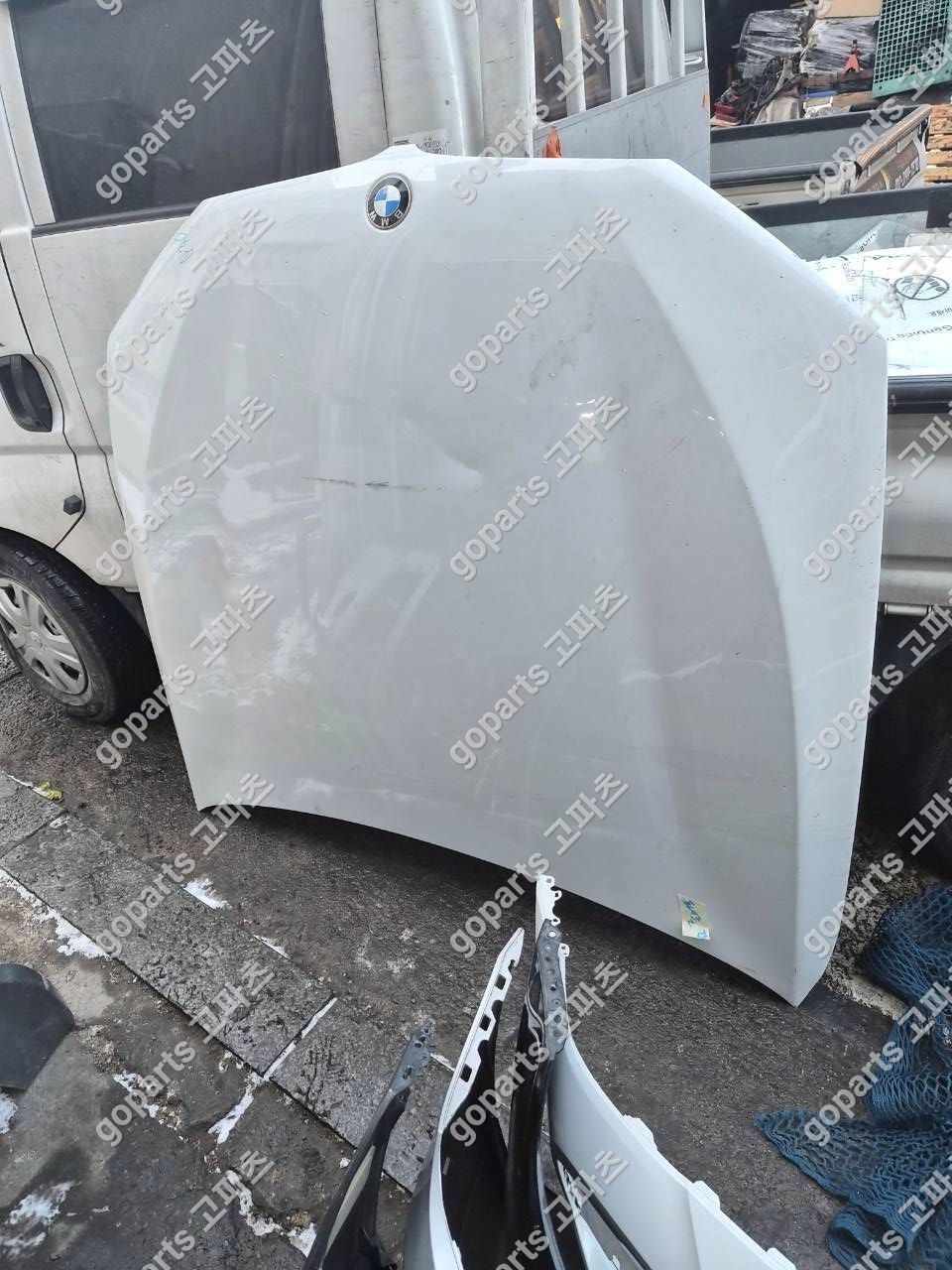 BMW 5시리즈 G30 본넷 상세사진 2