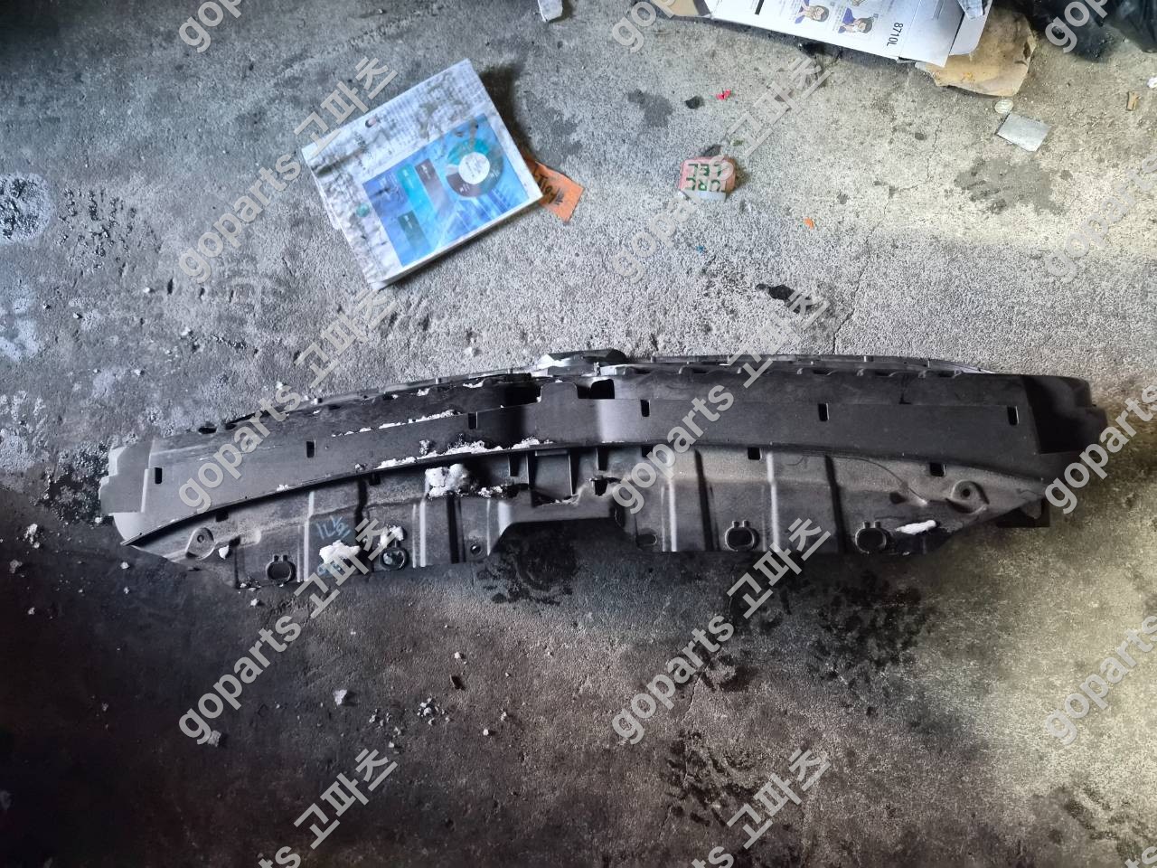 BMW G30 5시리즈 라디에이터그릴베이스 에어덕트모터 에어플랩판넬 상세사진 2